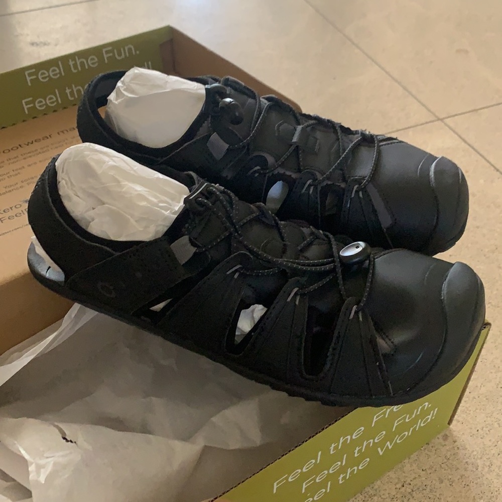 NWB Xero Shoes Colorado US9 EU42